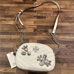 Tory Burch Leather LE Kira Chevron New Ivory Crossbody Camera Bag NWT